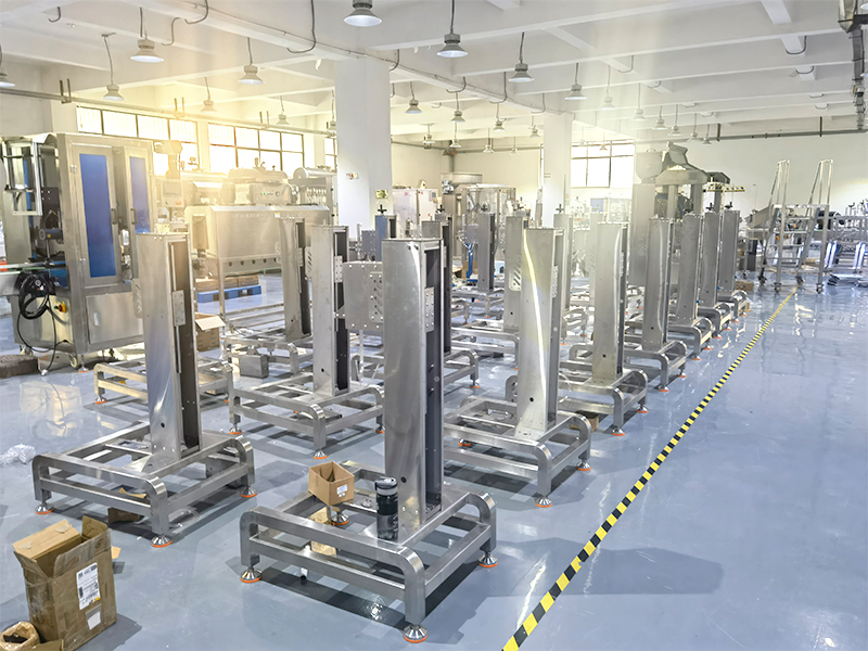 星火车间展示 小型液体灌装机  贴标机 旋盖机(图2)