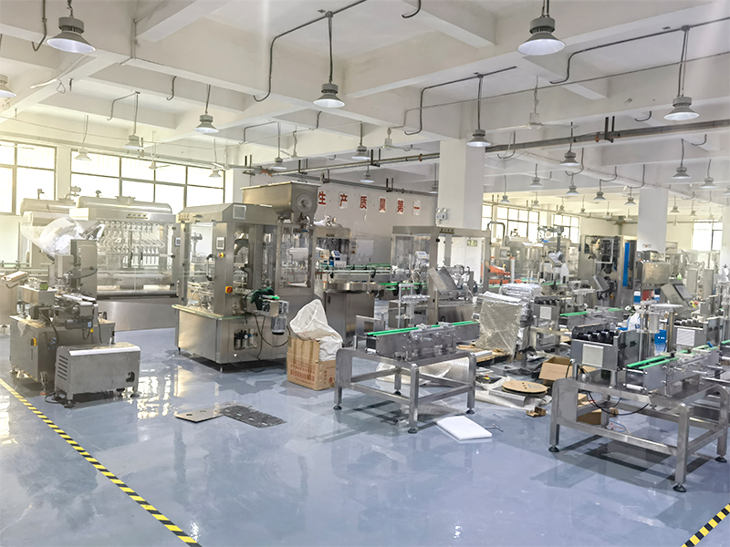 星火车间展示 小型液体灌装机  贴标机 旋盖机(图3)